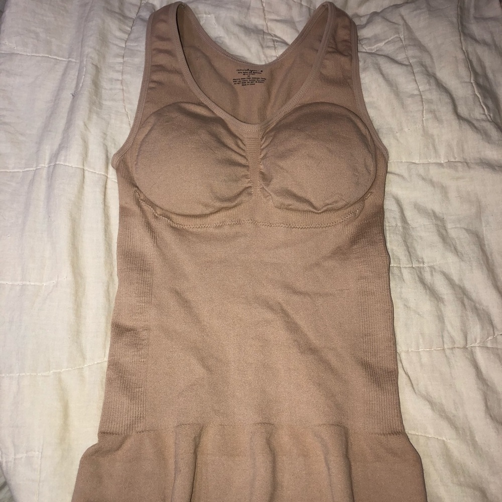 Camishaper tan color size S 95 Nylon 5 spandex - Picture 2 of 4